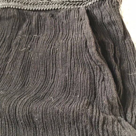 Shorts - Picture 3 of 4